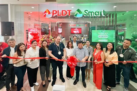 pao dumaguete|PLDT, Smart launch Experience Hubs for customers in.
